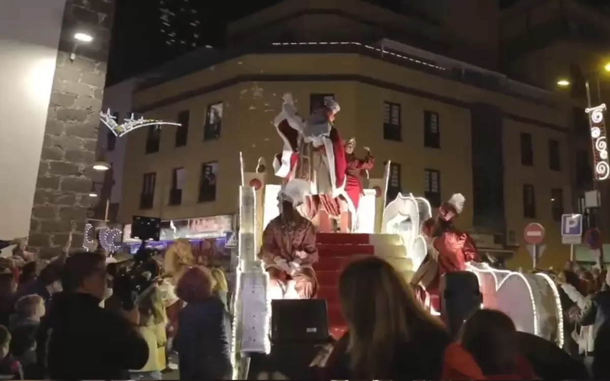 Cabalgata de Reyes Magos en Puerto de la Cruz 2025: horario, recorrido y novedades. / AH