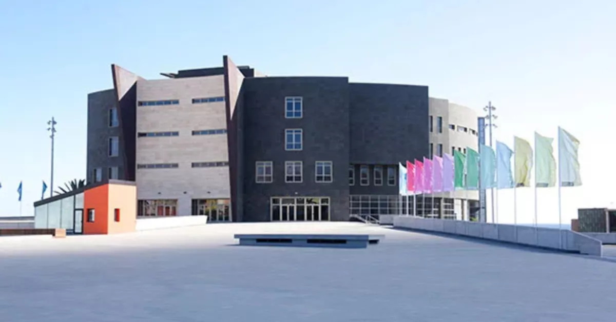 El Palacio de Congresos de Fuerteventura / AH