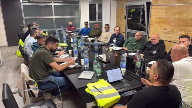0tro momento de la reunión anual de trabajo celebrada por la Coordinadora Estatal de los estibadores en Las Palmas de Gran Canaria. / AH