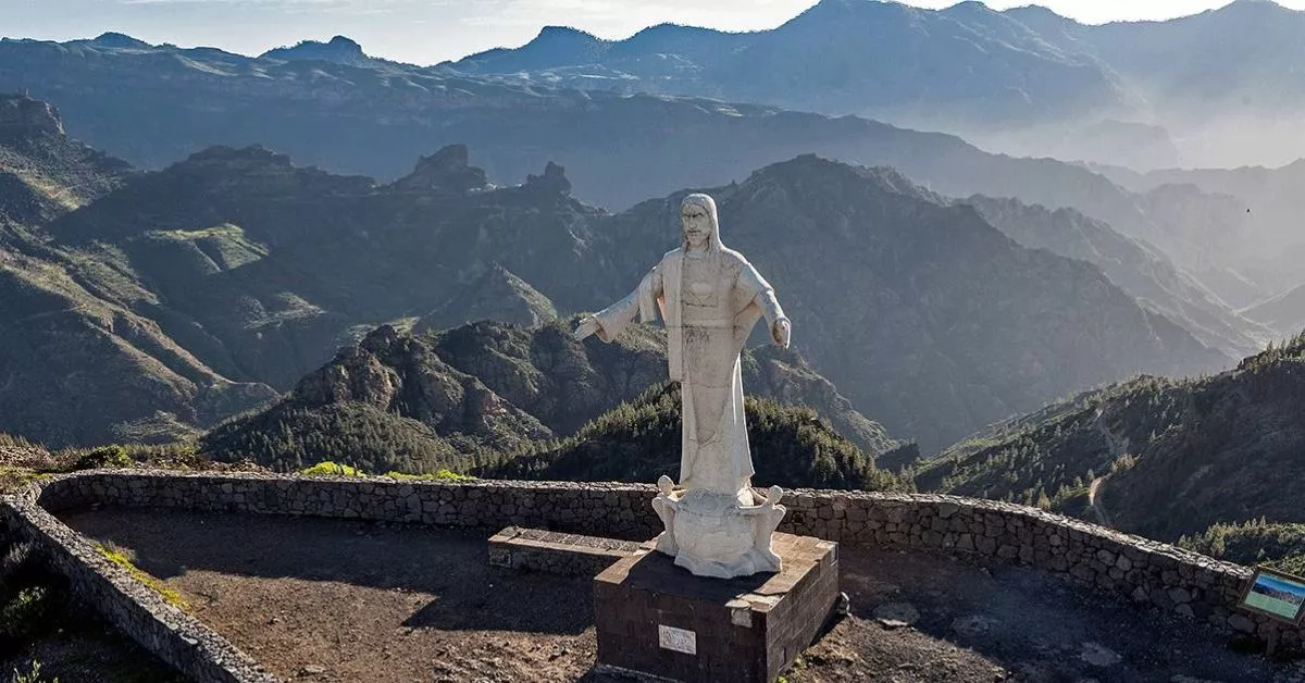 Ni Río de Janeiro ni Lisboa: así es el impresionante mirador de Canarias con una escultura de Cristo. / AH