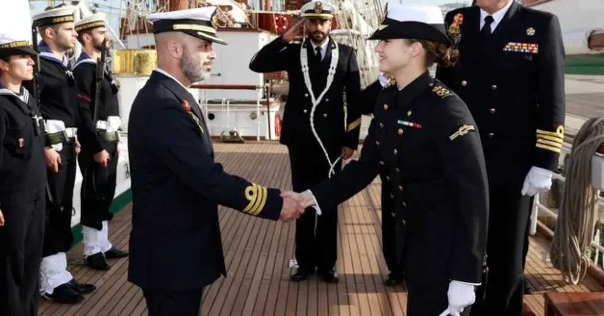 Imagen de la princesa Leonor a bordo del buque Juan Sebastián Elcano / EFE Imagen de la princesa Leonor a bordo del buque Juan Sebastián Elcano / EFE