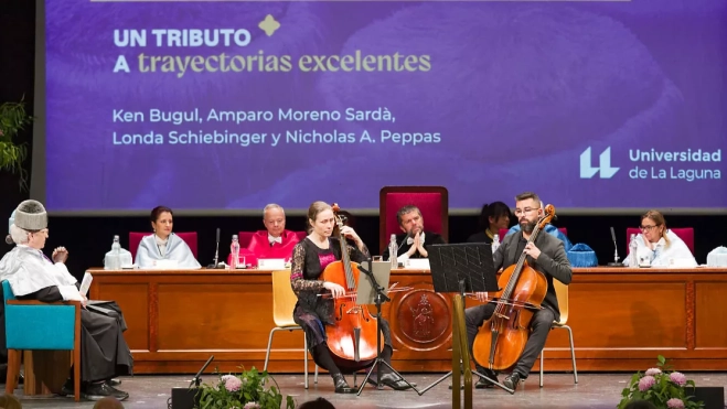 Acto para investir a nuevos doctores honoris causa / ULL 