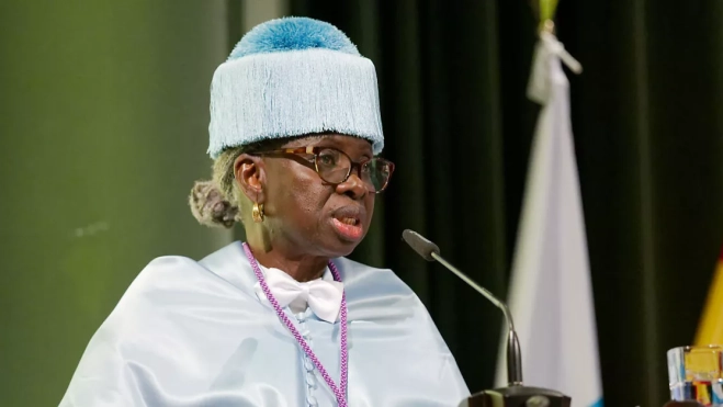 Acto para investir a nuevos doctores honoris causa / ULL