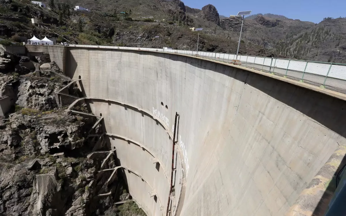 El juzgado obliga al Consejo Insular de Aguas entregar información sobre las presas de Chira y Soria. / AH