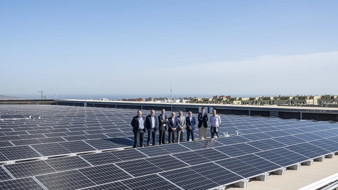 Imagen de la planta fotovoltaica del Gran Canaria Arena. / CABILDO DE GRAN CANARIA