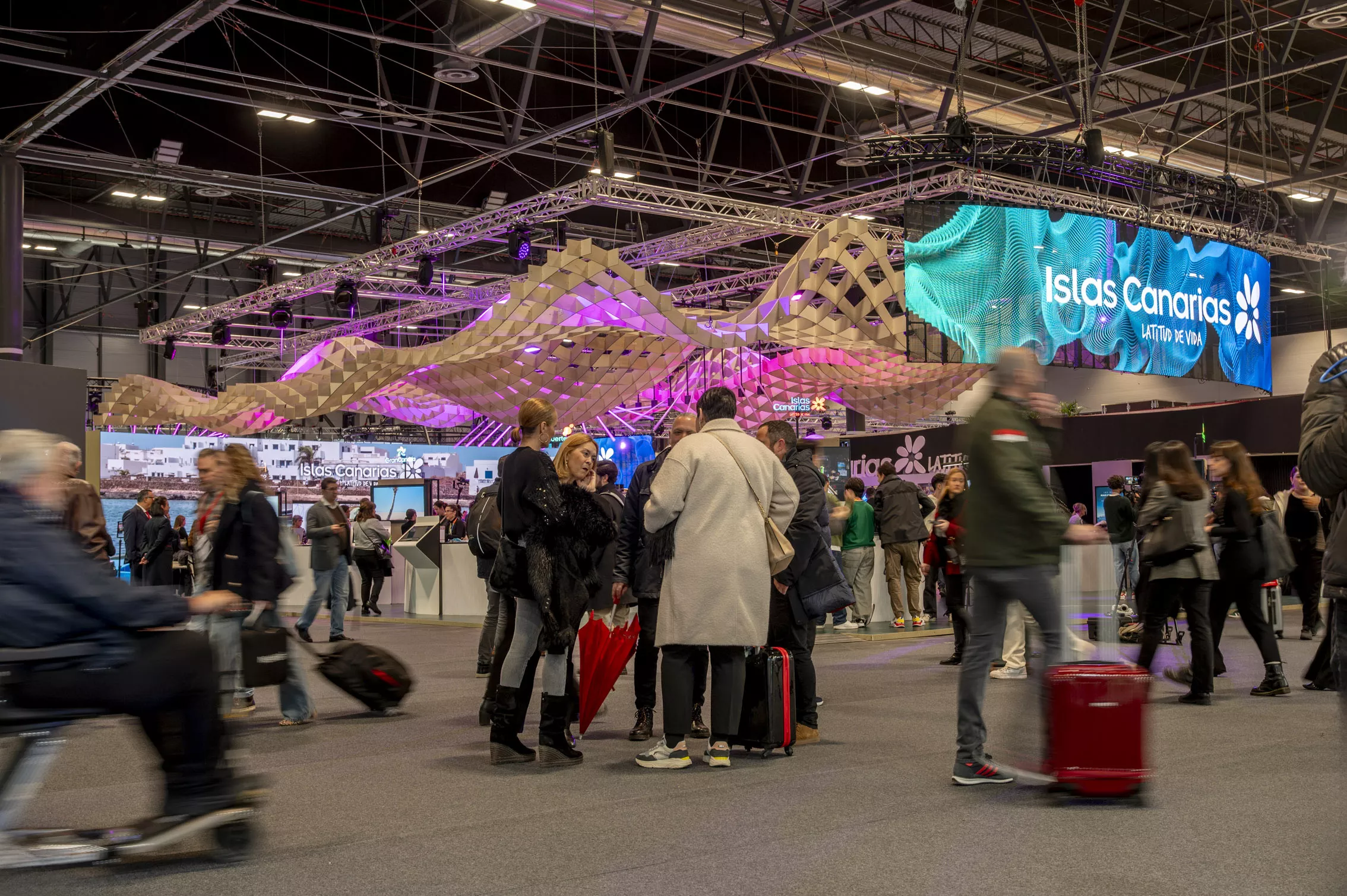 Canarias triunfa en Fitur 2025 con el premio al mejor estand por su diseño sostenible e innovador. / NACHO GONZÁLEZ ORAMAS