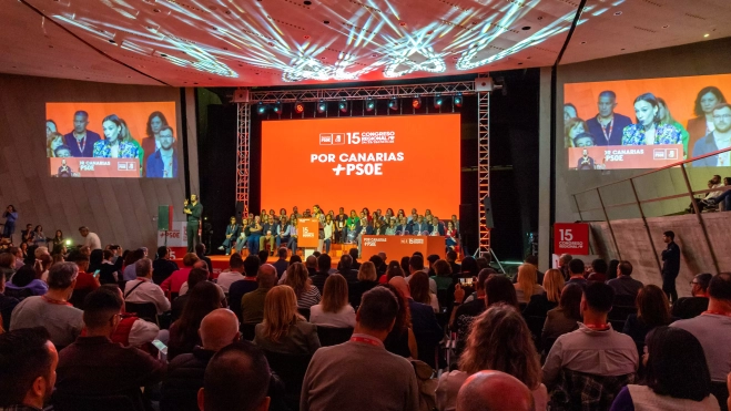 Momentos de la apertura del 15º Congreso regional del PSOE. / CEDIDA