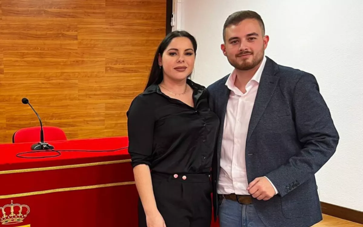 Náim Yánez y Melania Santos González, concejales de Vox en Arona. / AH