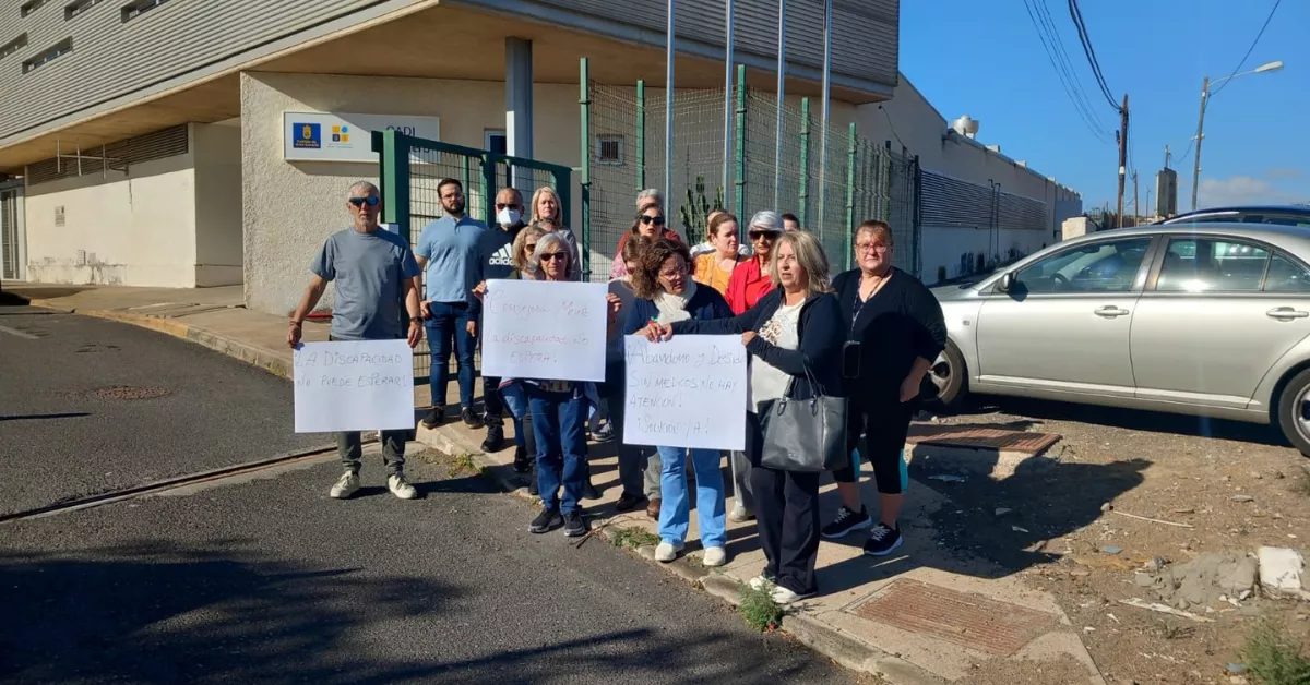 Imagen de algunos familiares de los usuarios de los CADI / CEDIDA