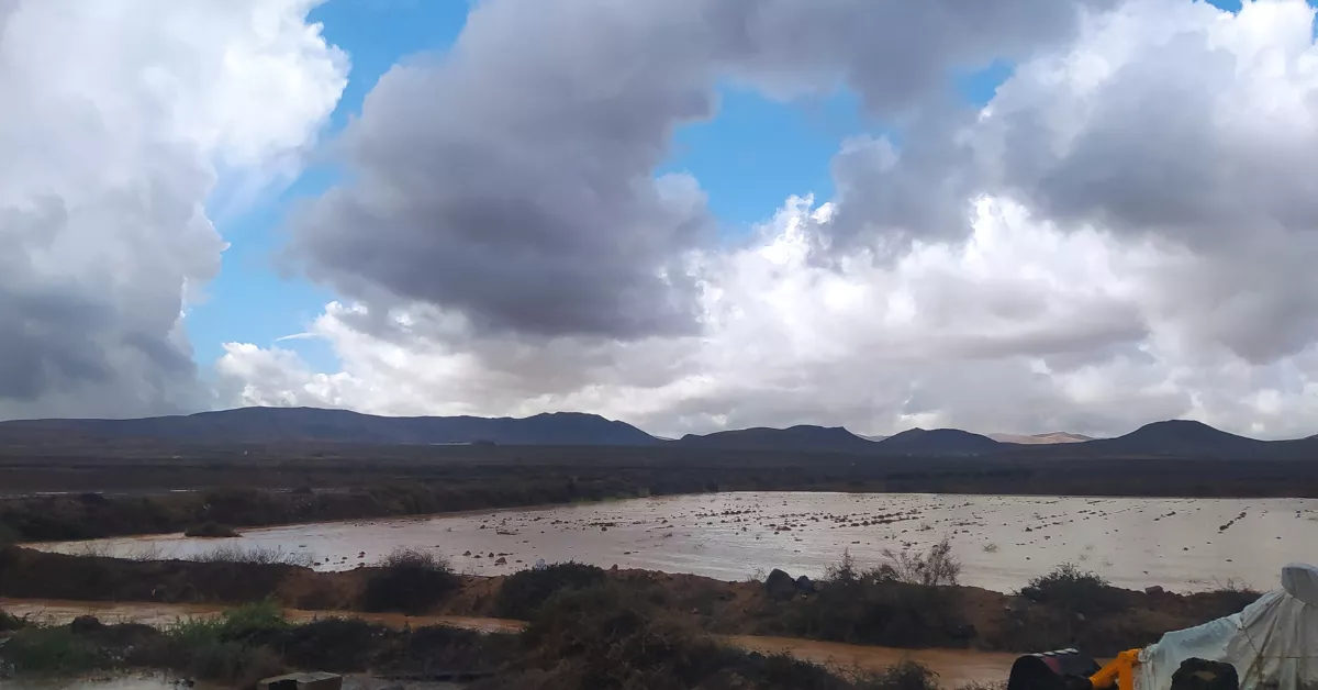 Imagen de una técnica tradicional para retener el agua en Canarias, conocida como gavia