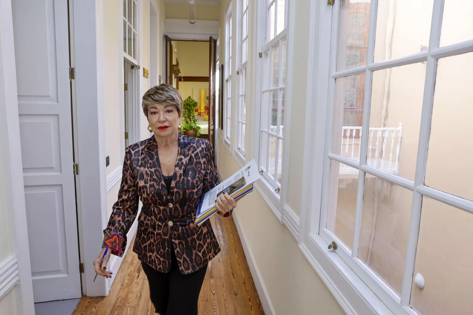 Canarias necesita 50.000 viviendas, pero solo se construyen 2.900 al año. En la imagen, Salud Gil, presidenta de la Asociación de Empresarios Promotores y Constructores de Las Palmas (AECP). / ELVIRA URQUIJO A.-EFE 