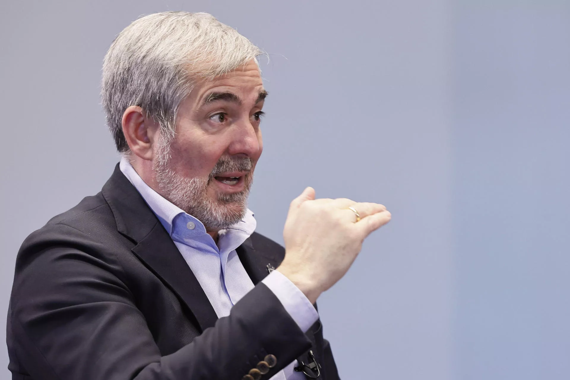 El presidente del Gobierno de Canarias, Fernando Clavijo, durante una entrevista con EFE./ EFE