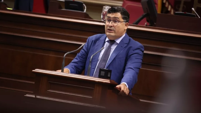Miguel Ángel Pérez del Pino en el Parlamento de Canarias / PSOE DE GRAN CANARIA