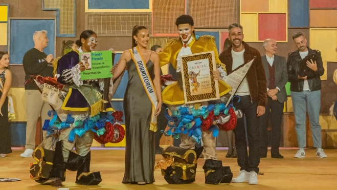 Distraídos, primer premio de Presentación. / AYUNTAMIENTO DE SANTA CRUZ DE TENERIFE