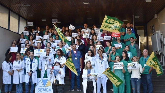Los profesionales del sector sanitario reclaman la necesidad de un estatuto propio para médicos y facultativos, que reconozca su formación, responsabilidad y dedicación. / AH- Beatriz Ramírez López