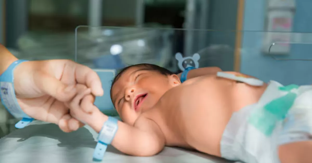 El HUC corrige malformaciones en el tórax de dos bebés con cirugía mínimamente invasiva