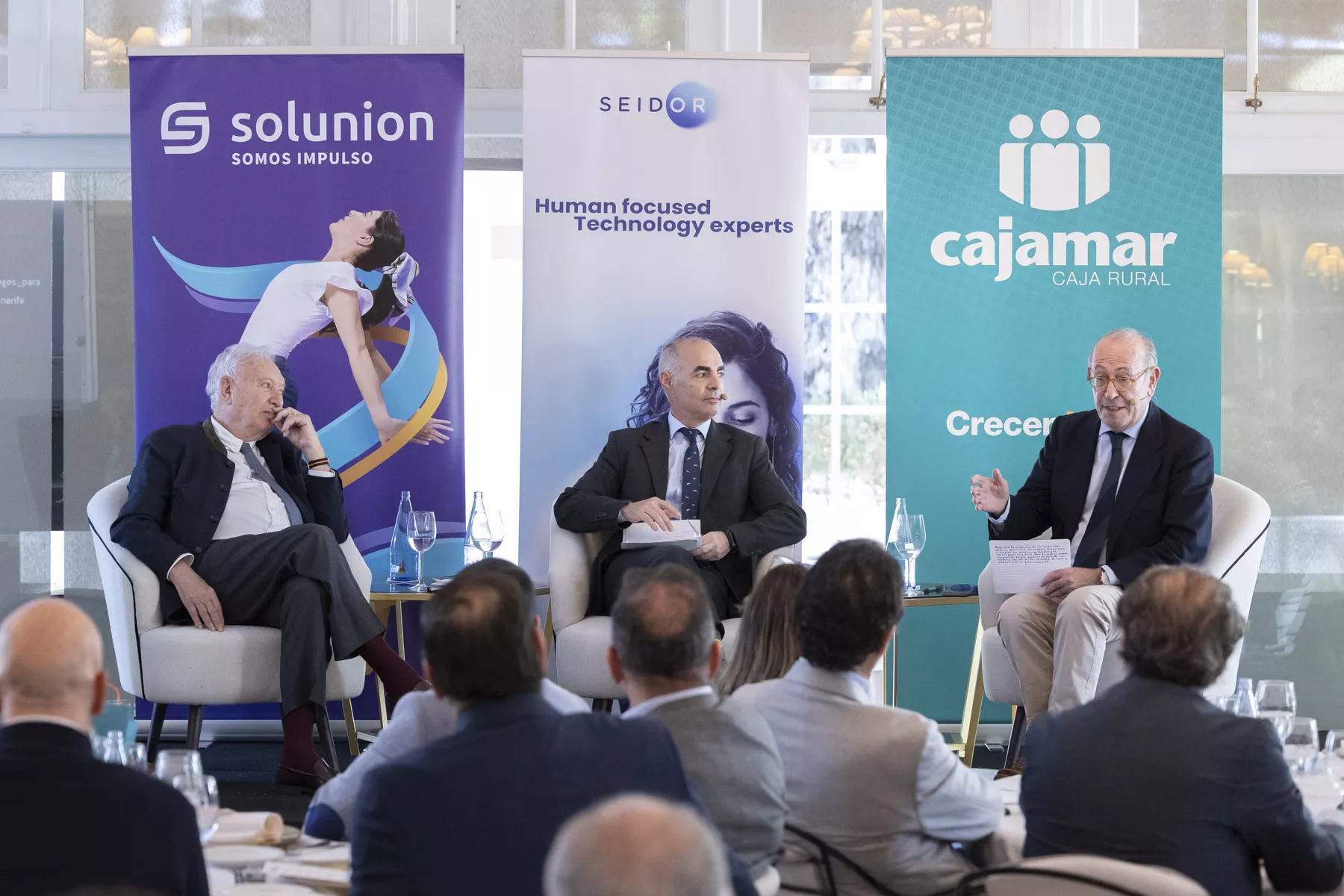 Nicolás Redondo y José Manuel García-Margallo. /Diálogo para el Desarrollo