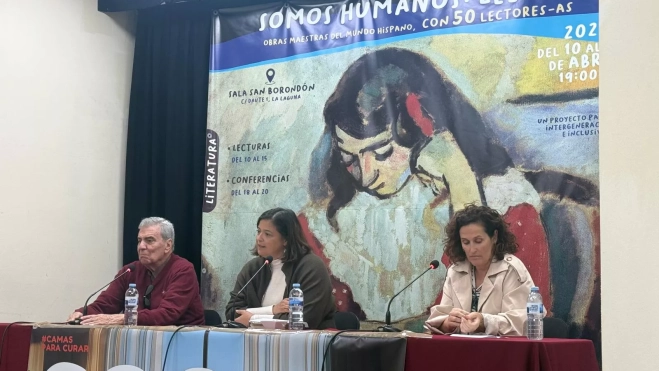 Presentación de la campaña de recogida de firmas. / AH