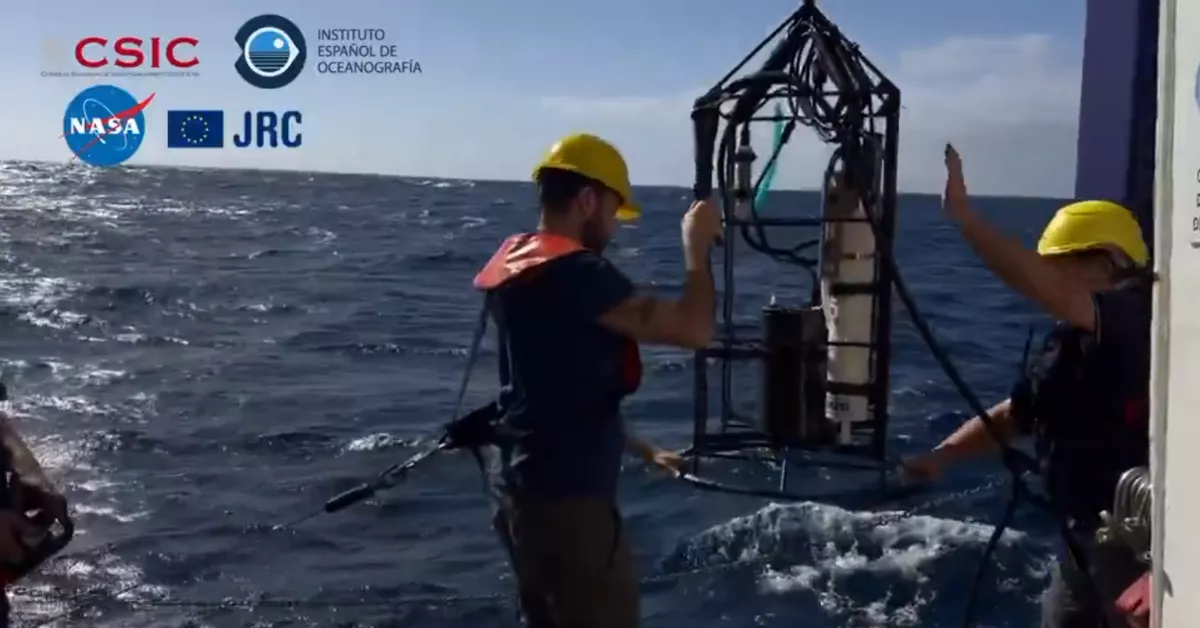 Momento de la segunda campaña de oceanográfica de óptica marina en El Hierro. / VIDEO DE LA CAMPAÑA