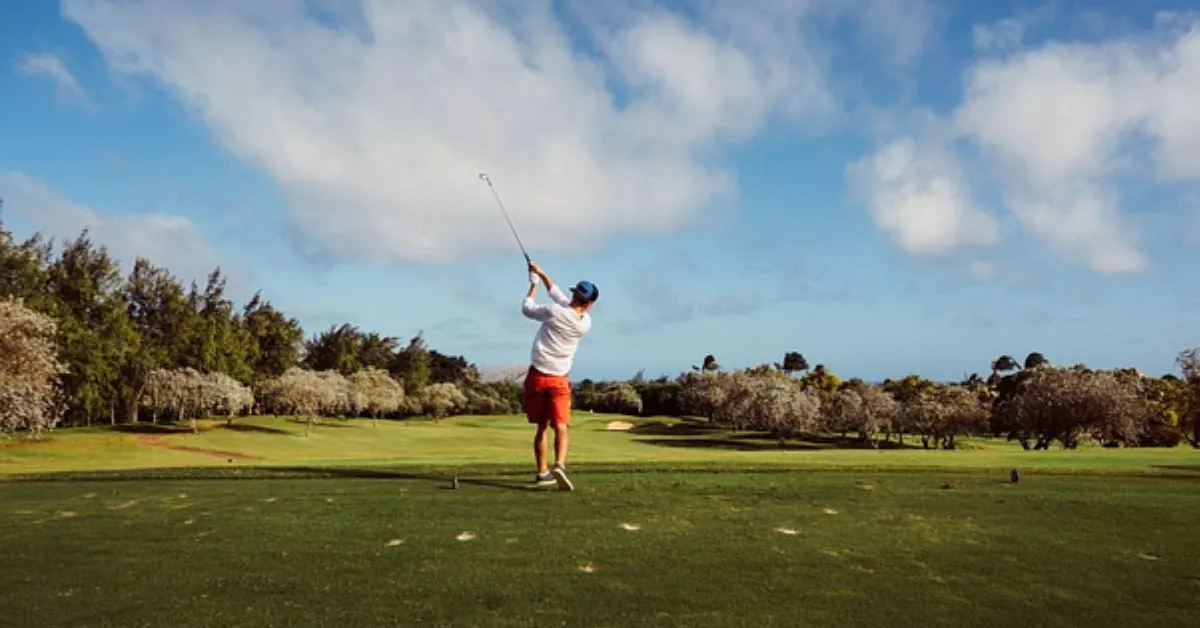 Imagen de una persona jugando al golf / PIXABAY