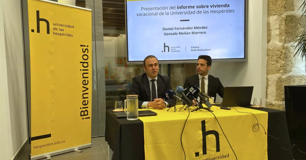 La Universidad de Las Hespérides presenta el informe ‘Turismo y vivienda en Canarias: ¿Amigos o enemigos? Por qué restringir el alquiler vacacional no resolverá la crisis habitacional’ / ATLÁNTICO HOY