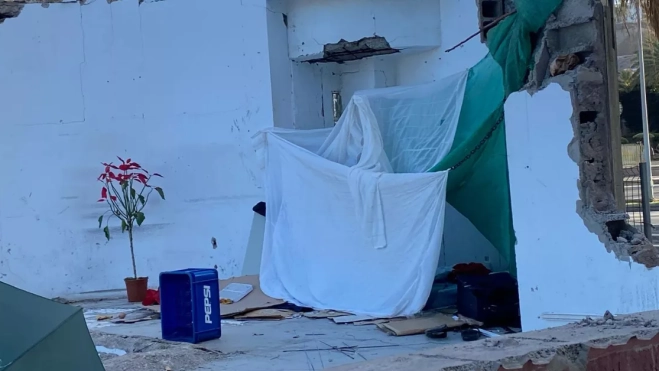 Imagen del asentamiento del 'okupa' de la TAO / PARTIDO POPULAR