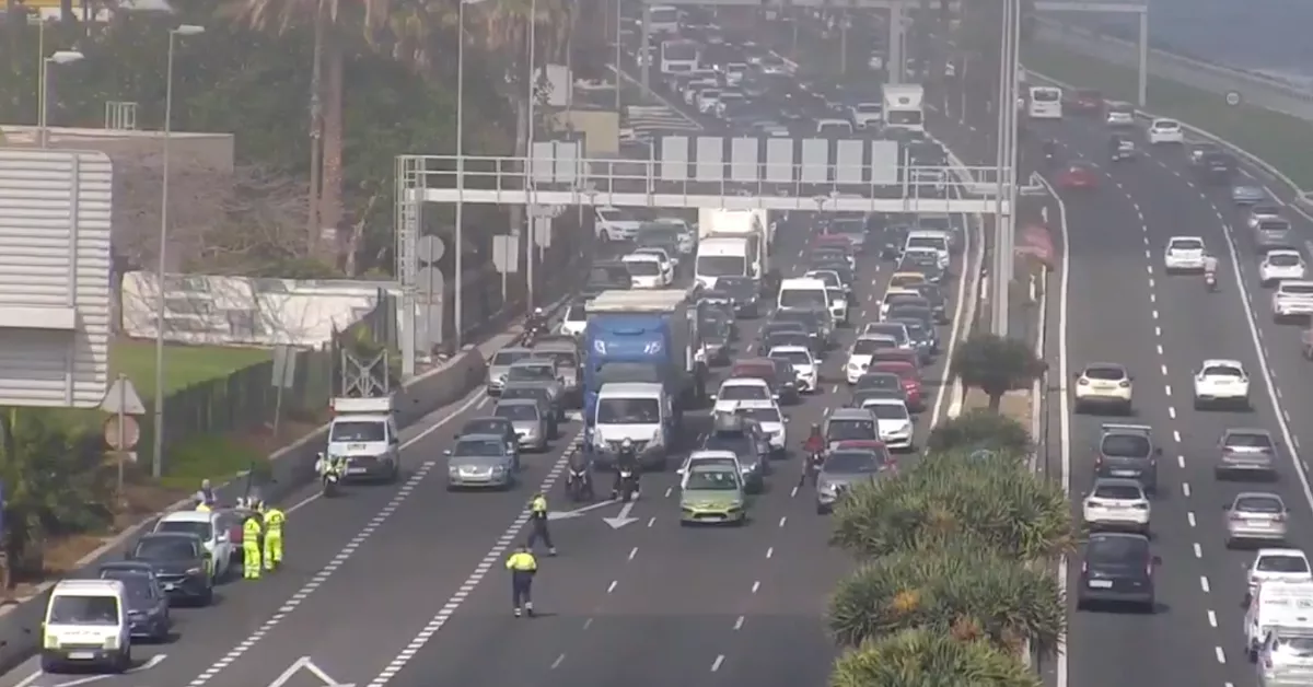 Accidente en la Avenida Marítima / POLICÍA LOCAL 