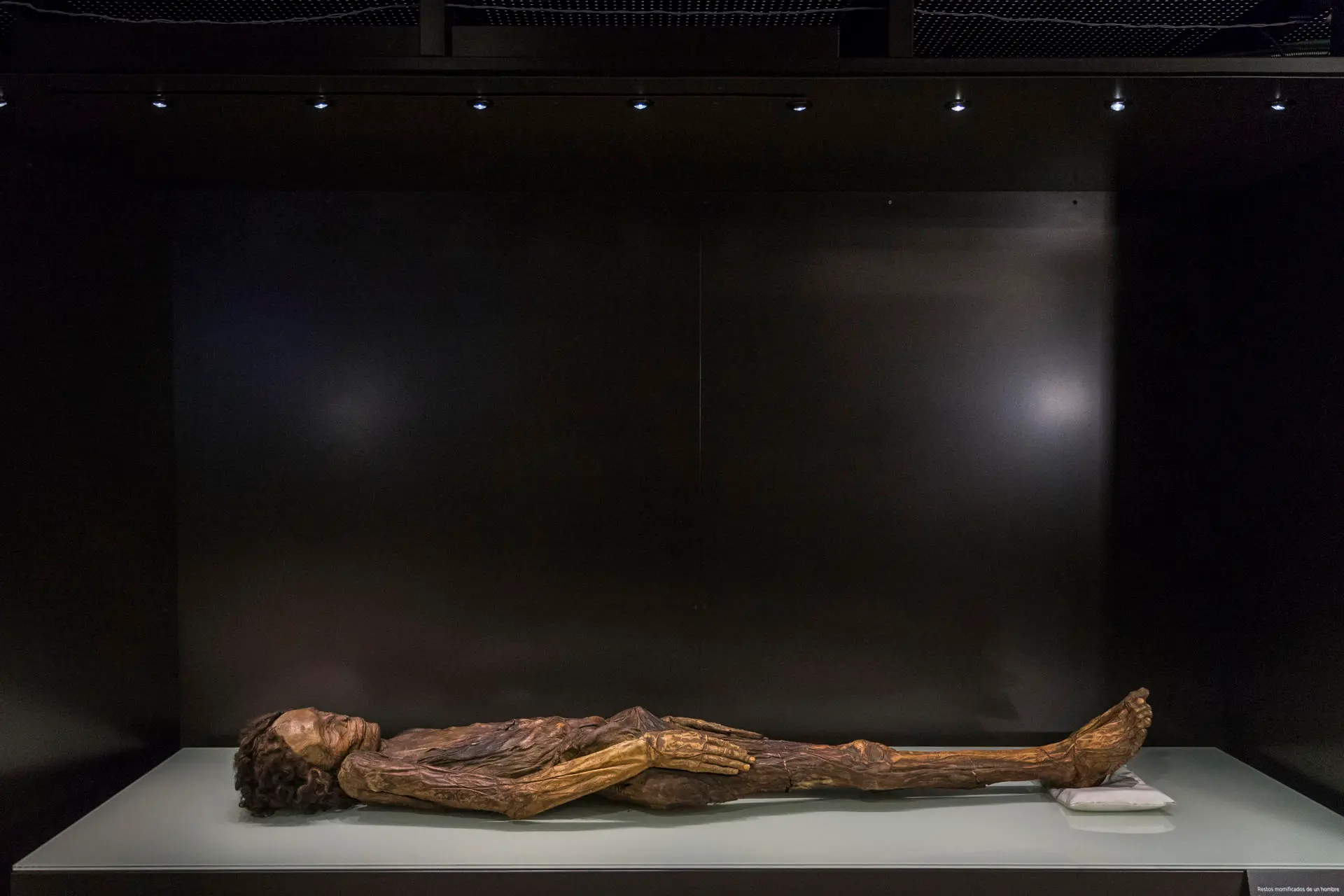 Momia guanche del Barranco de Erques. / EFE - EMILIO NARANJO 