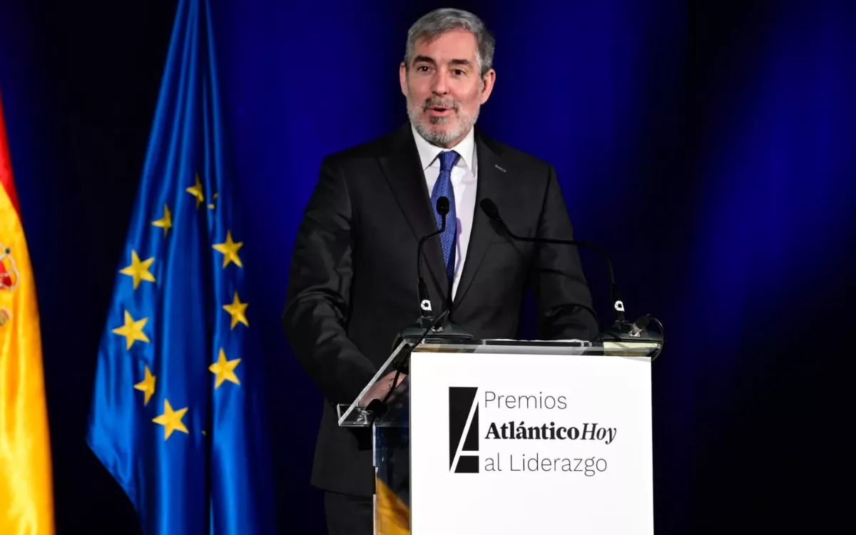 Fernando Clavijo, presidente de Canarias, durante la gala de los II Premios Atlántico Hoy al Liderazgo. / TONY HERNÁNDEZ
