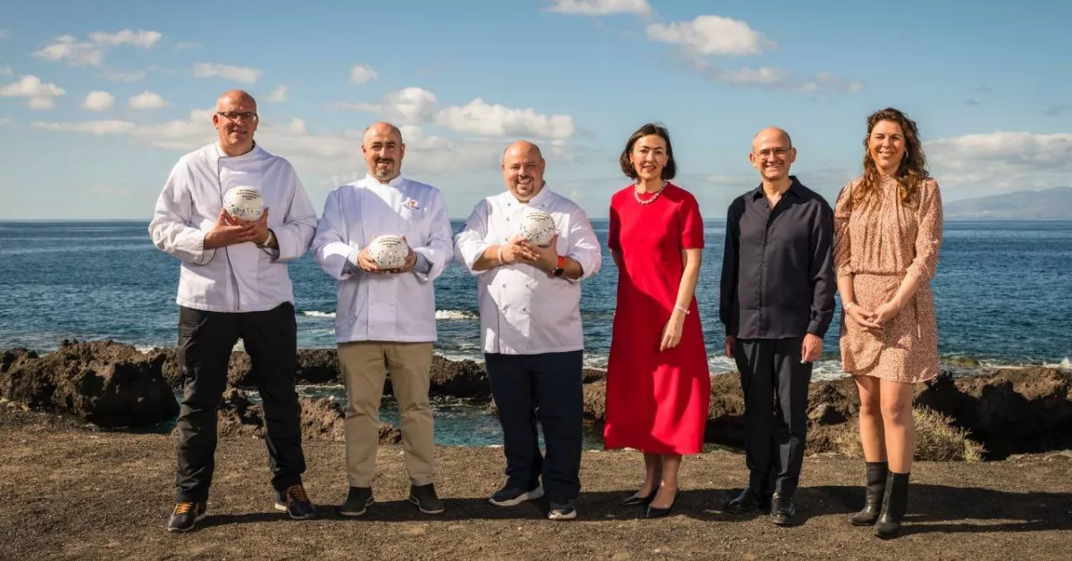 Pedro Hernández ('El Duende del Fuego'), Carlos Echapresto ('Venta Moncalvillo'), Jordi Esteve ('Nectari'), Ana Rodríguez Castaño, Jose Miguel Herrero y María Ritter / GUÍA REPSOL