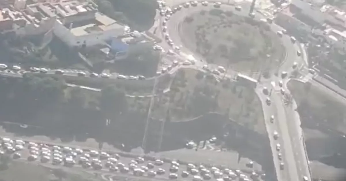 Imagen de la TF5 colapsada desde un avión. / MARCOS FARRUJIA-CEDIDA