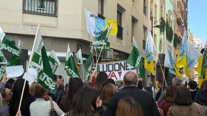 Manifestación en Santa Cruz de Tenerife de enfermeros y enfermeras canarios. / ATLÁNTICO HOY