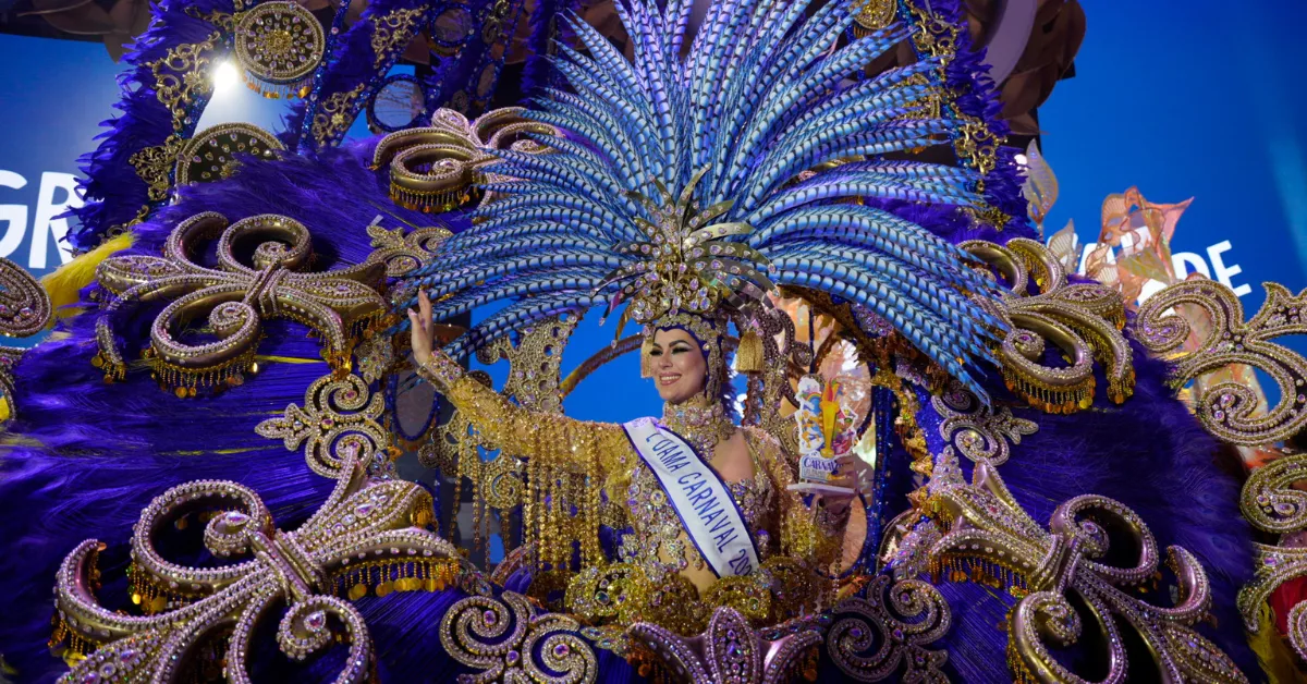 Segunda dama de honor del Carnaval de Las Palmas de Gran Canaria 2025 / LUIS MIGUEL AÑÓN