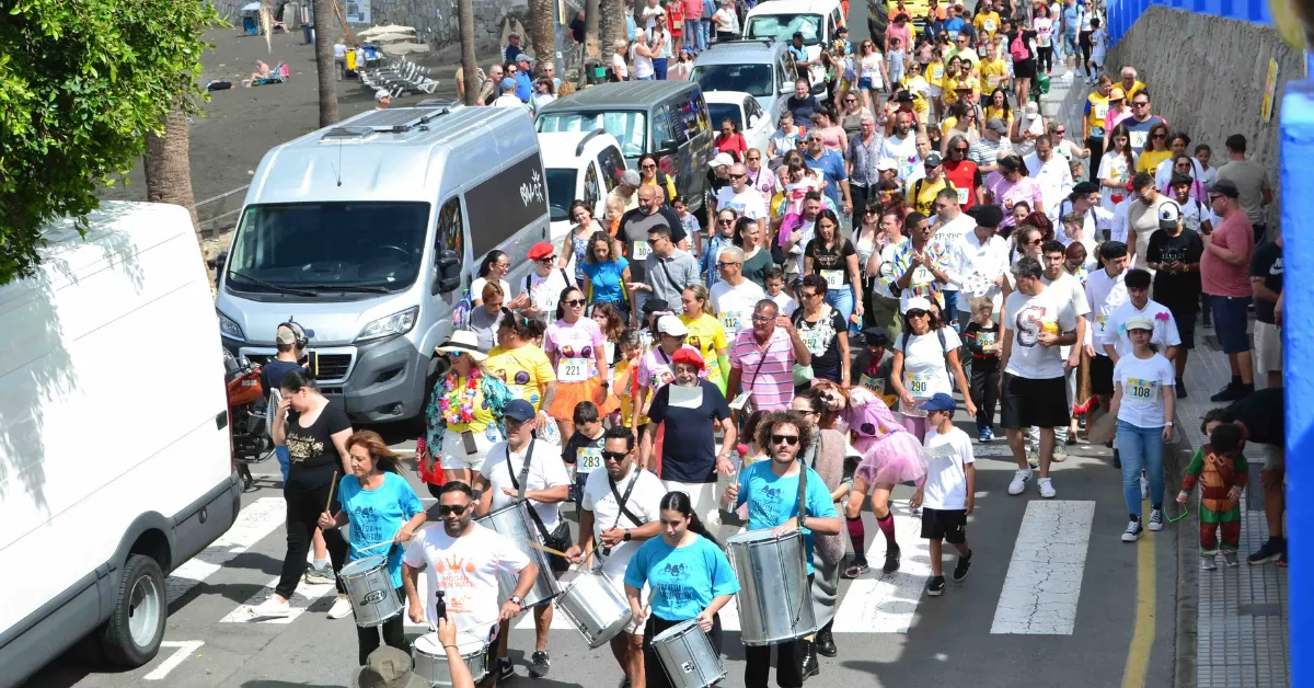 La caminata 'Kilómetros de Solidaridad' durante la jornada del 'Carnaval en Familia' / AYUNTAMIENTO DE MOGÁN