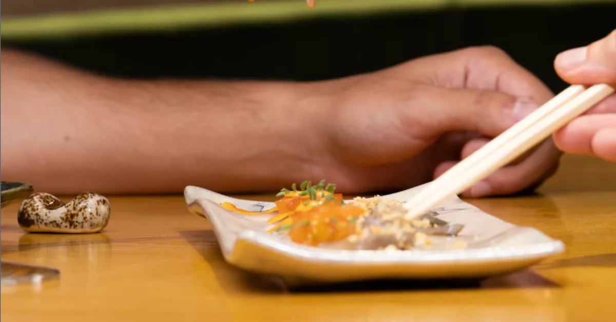 Imagen de un plato de comida japonesa realizado en el restaurante Shibui / SHIBUI