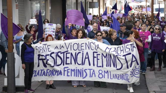 Manifestación del 8M en Lanzarote. / EFE - ADRIEL PERDOMO Manifestación del 8M en Lanzarote. / EFE - ADRIEL PERDOMO