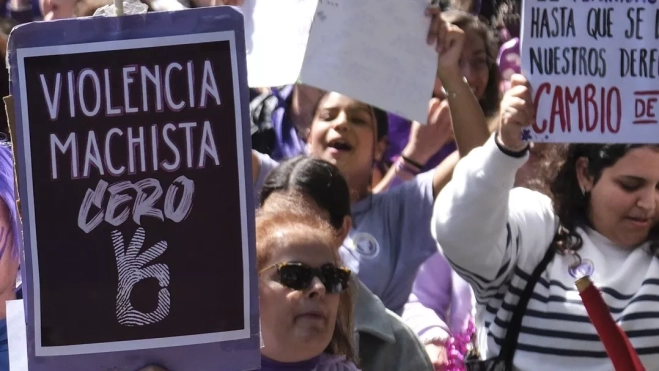  Pancarta en la manifestación del 8M. /EFE