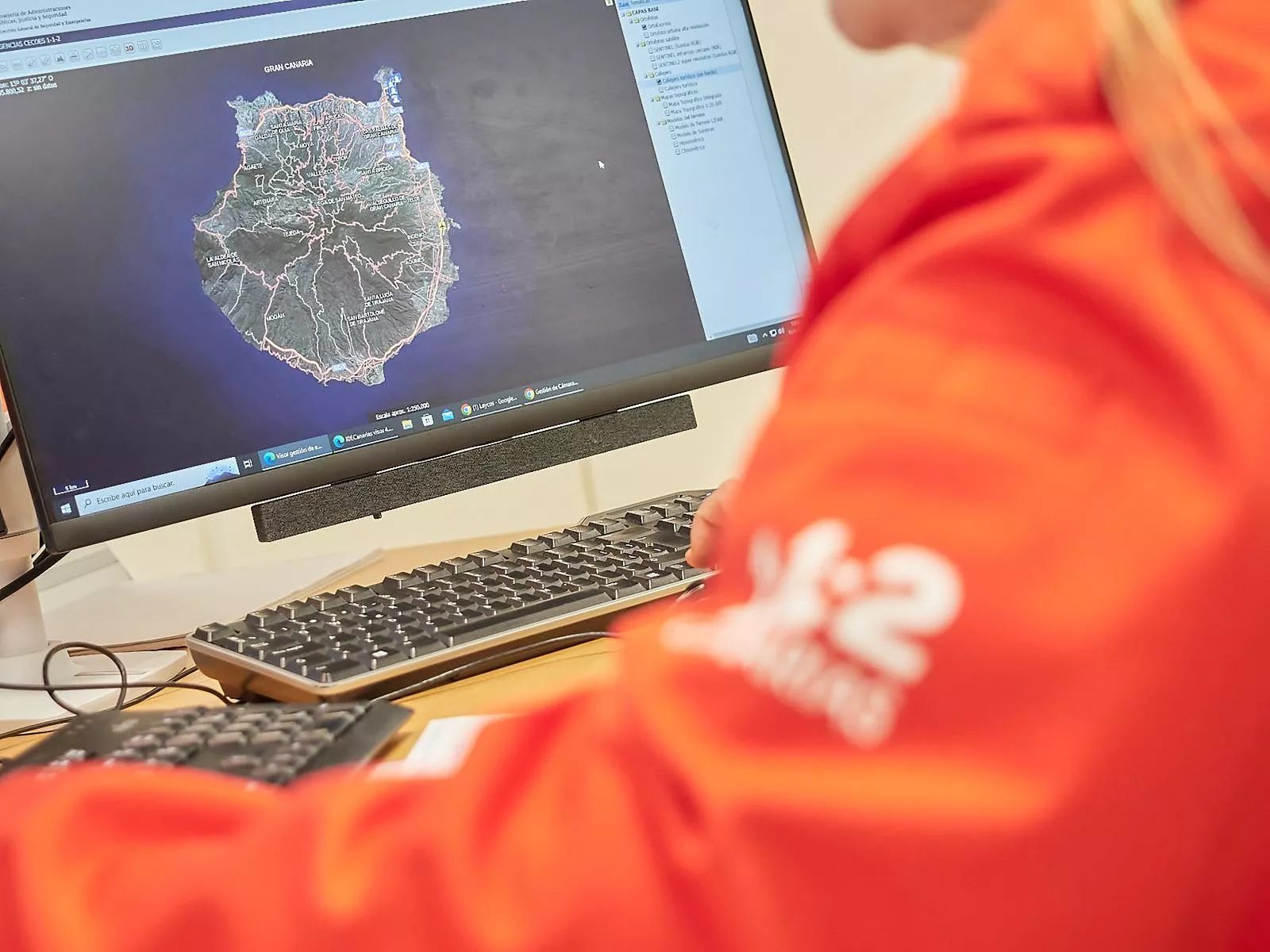 Imagen del 112 atendiendo una incidencia en Gran Canaria. / 112 CANARIAS