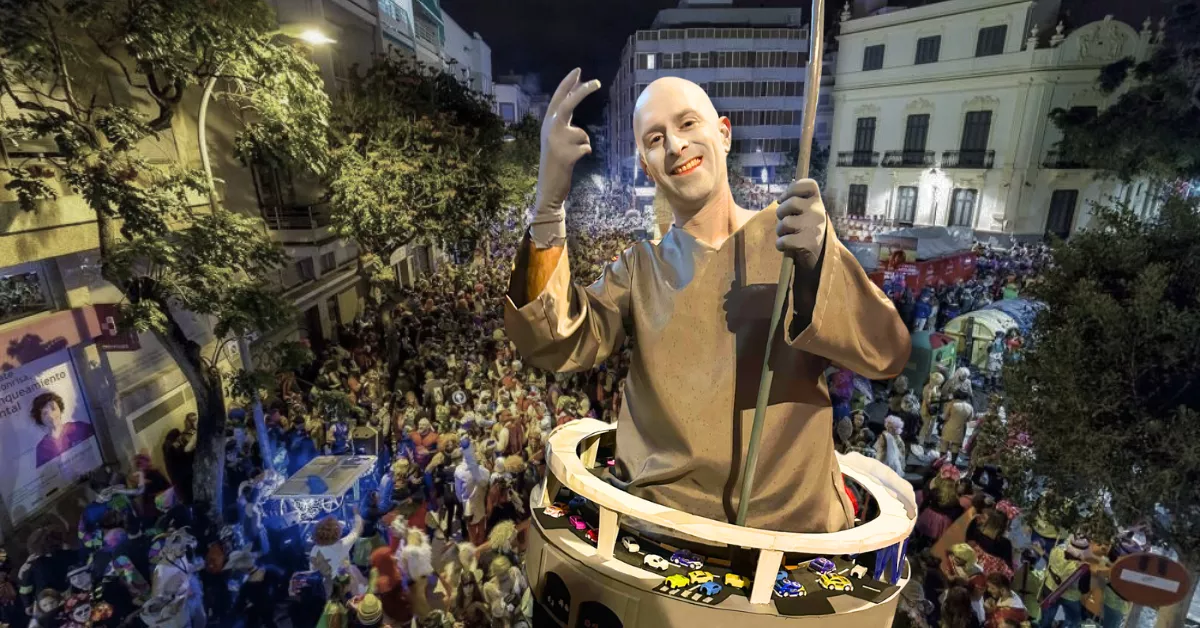 Disfraz de pasarela de Padre Anchieta en el Carnaval de Santa Cruz de Tenerife. /AH