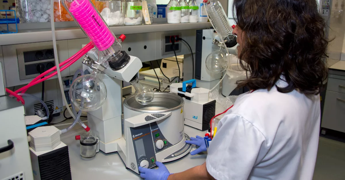 Científica durante una investigación / ULPGC