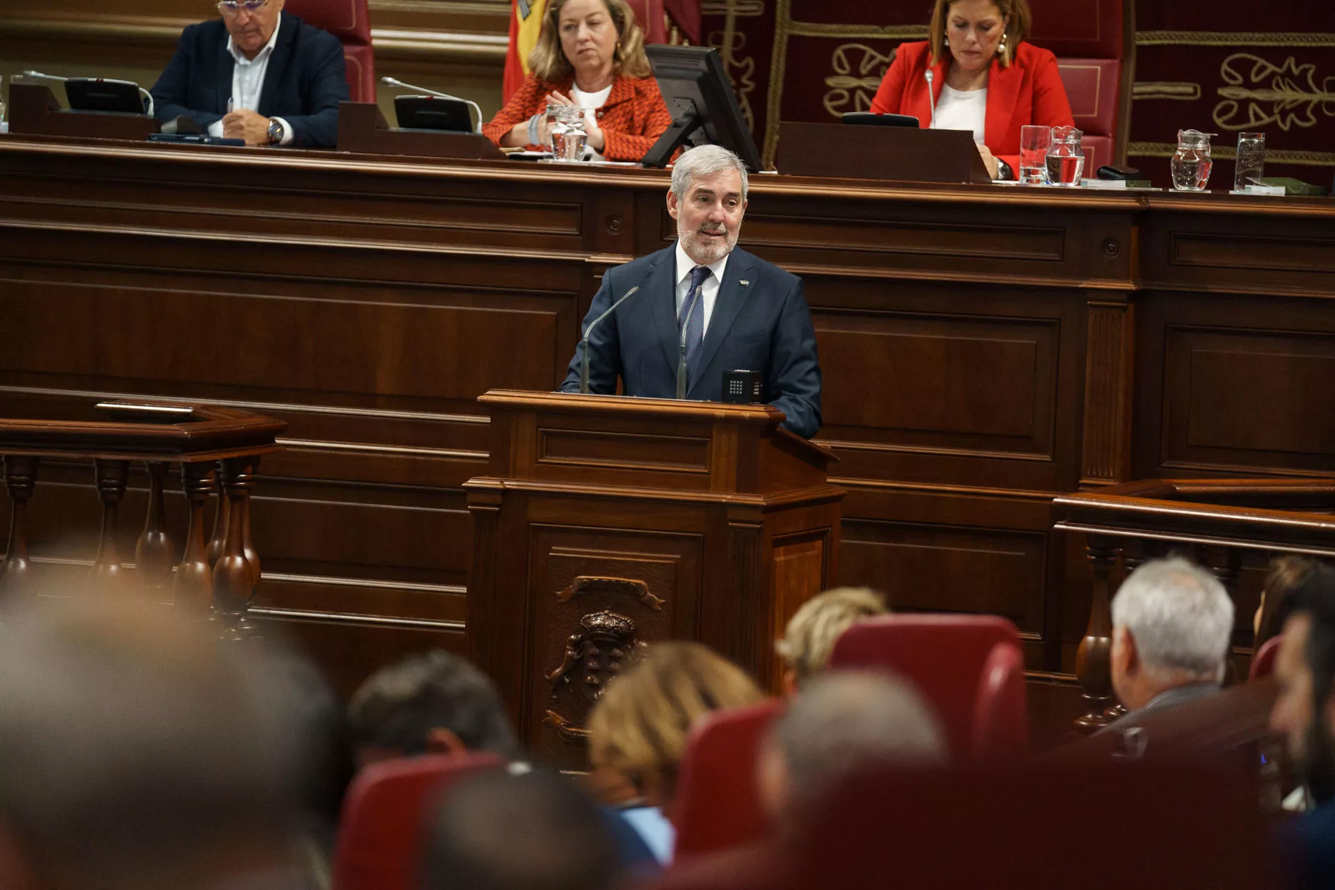  El presidente de Canarias, Fernando Clavijo, en la apertura del segundo Debate sobre el estado de la Nacionalidad de la legislatura. / EFE - RAMÓN DE LA ROCHA
