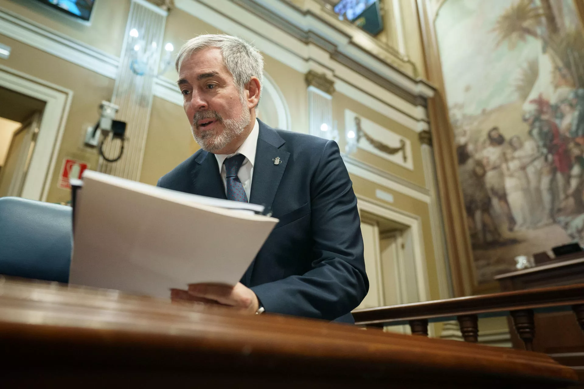 Fernando Clavijo, en un momento del Debate sobre el Estado de la Nacionalidad Canaria. / RAMÓN DE LA ROCHA-EFE