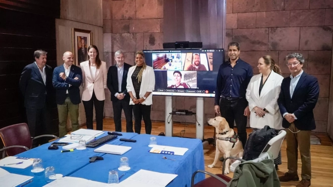 Los Premios Canarias 2025 honran la excelencia de Armas Marcelo, Michelle Alonso y el CCPC. / AH