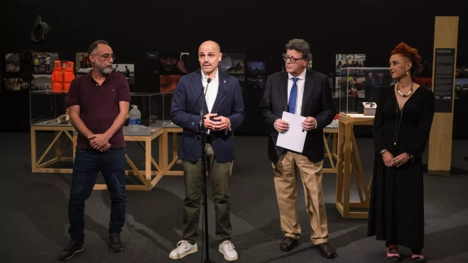 5d9be251a3a3437a9dd50ac5f0c9018955de23f3w