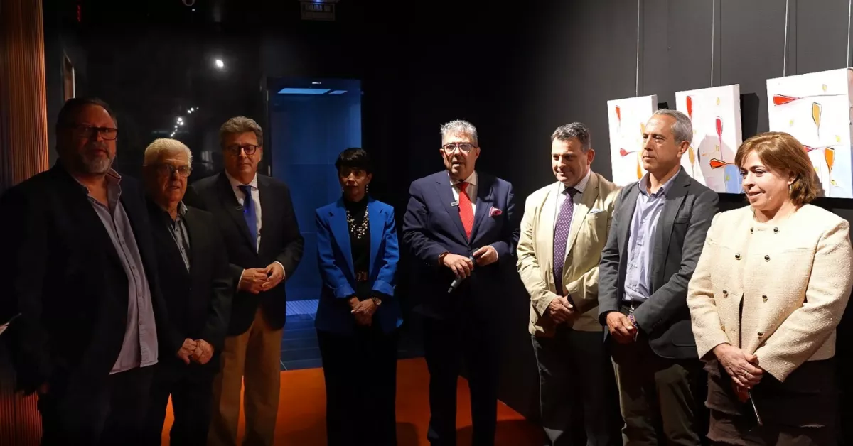 El Casino Santa Cruz inaugura la Exposición Bipersonal “Segunda Isla”./ CEDIDA