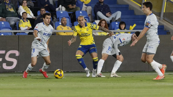 320b037ac001988eb14e0e1a5c9187cee6ee435bw