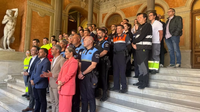 Autoridades y dispositivo de seguridad del Carnaval de Santa Cruz 2025. / ATLÁNTICO HOY