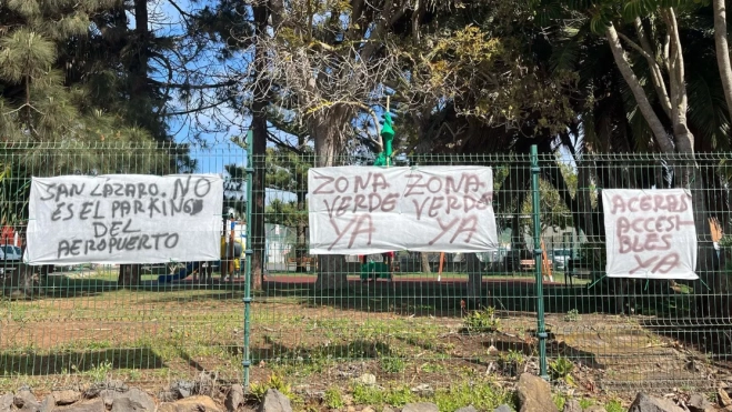 Pancartas en San Lázaro. /Atlántico Hoy Pancartas en San Lázaro. /Atlántico Hoy