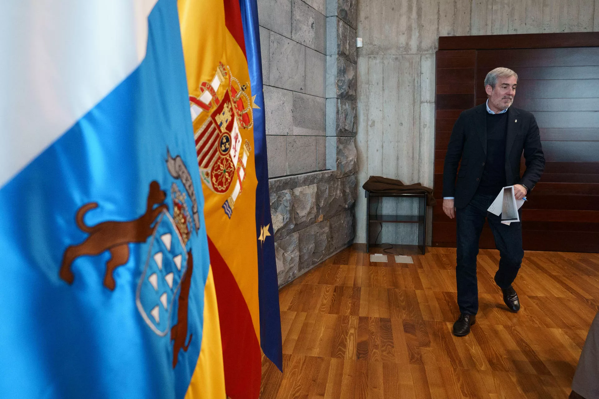 Clavijo marca distancia con Feijóo tras el pacto PP-Vox en Valencia. / RAMÓN DE LA ROCHA-EFE