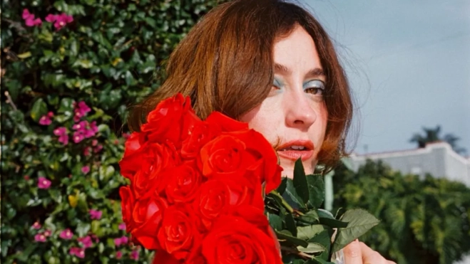 Una de las imágenes de promoción de Lourdes Hernández (Russian Red). / AH